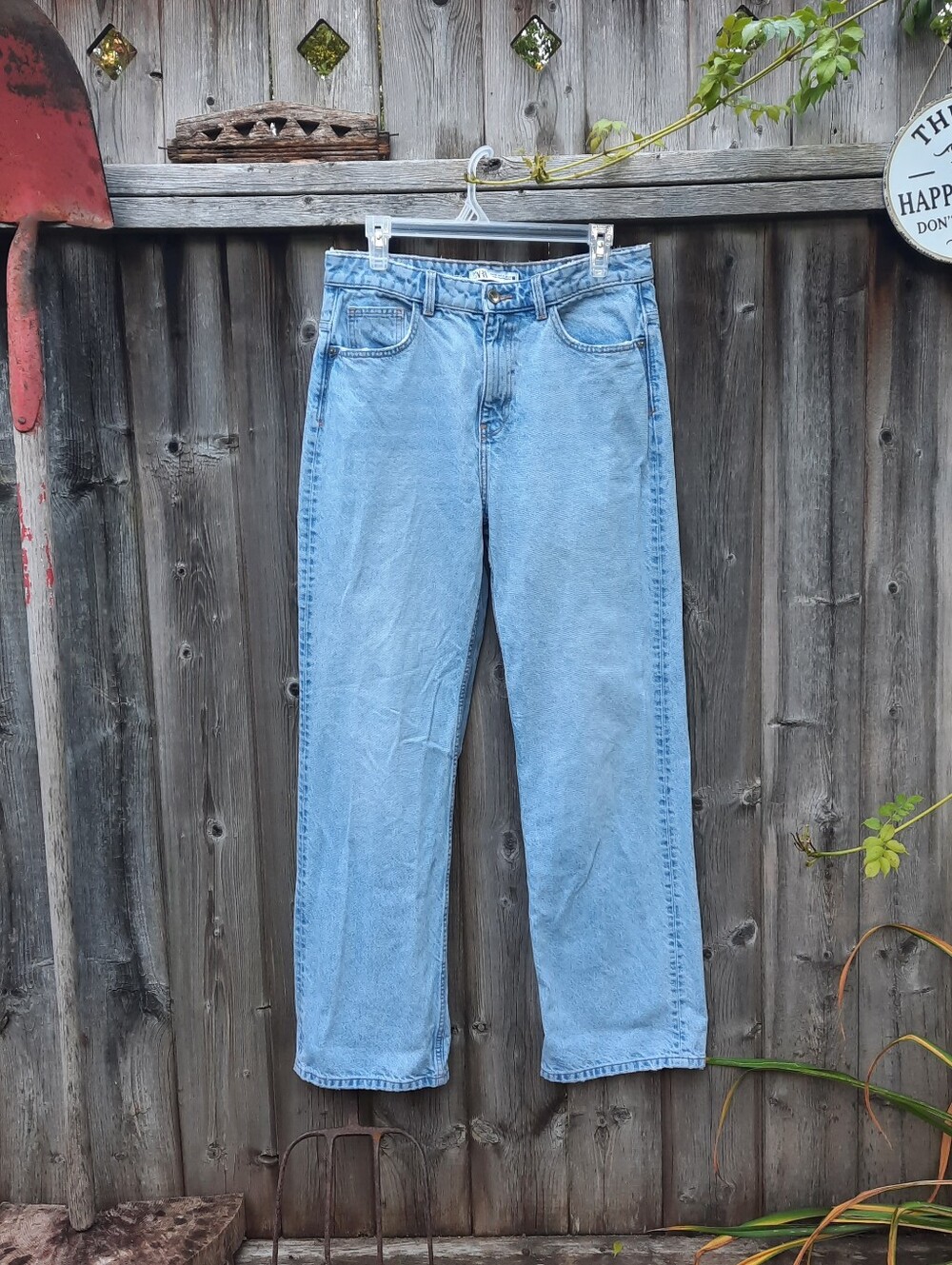 ZARA Light Washed Blue Jeans, Wideleg, 5 Pocket, Zip Fly, Belt Loops